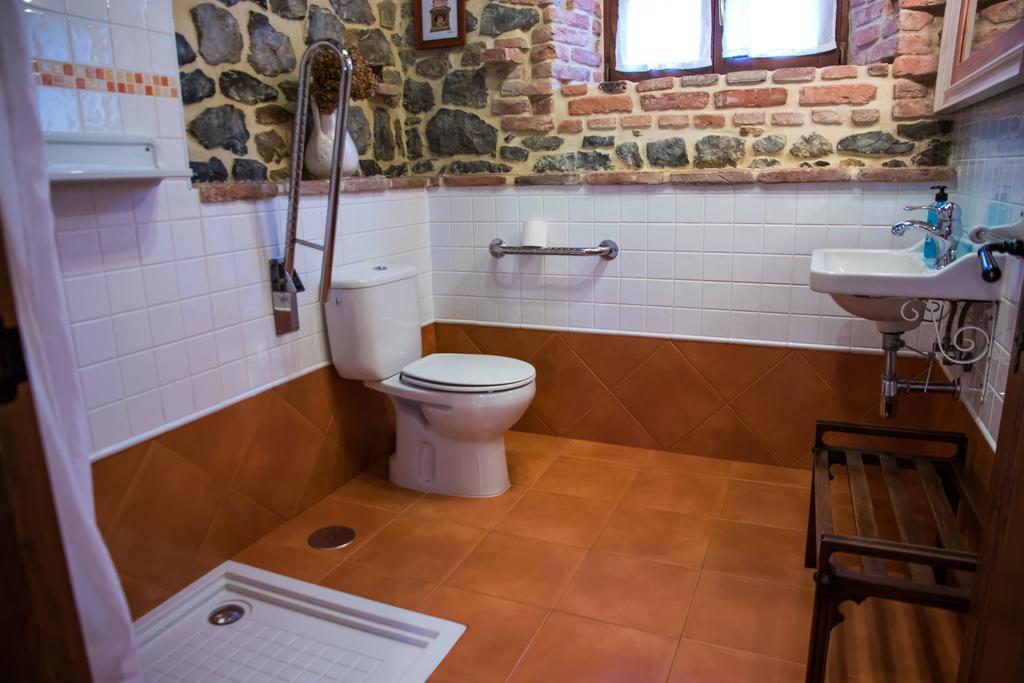 Cóbreces Viviendas Rurales Las Fontanias מראה חיצוני תמונה